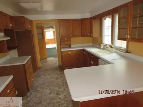 203 Maple Ave, Alma, MI 48801 photo 3