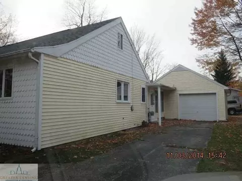 203 Maple Ave, Alma, MI 48801 photo 2