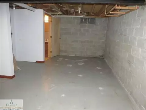 6079 Beechwood Dr, Haslett, MI 48840 photo 17