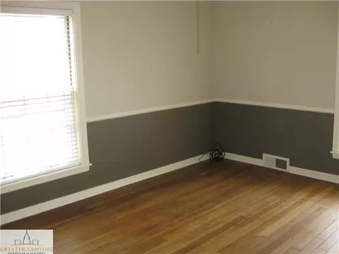 303 N N Brg, Dewitt, MI 48820 photo 17