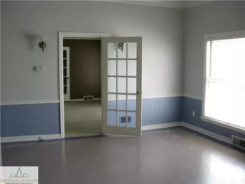 303 N N Brg, Dewitt, MI 48820 photo 11