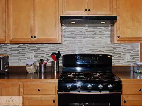 4144 Hamlet, Bath, MI 48808 photo 3