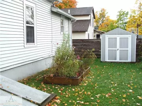 218 E Main St, Grand Ledge, MI 48837 photo 22