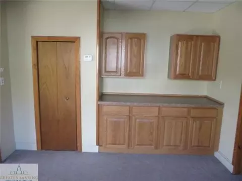 529 Monroe St, Lansing, MI 48906 photo 4