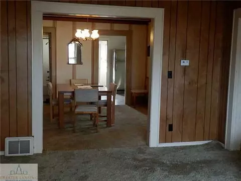 210 E Riv, Grand Ledge, MI 48837 photo 17