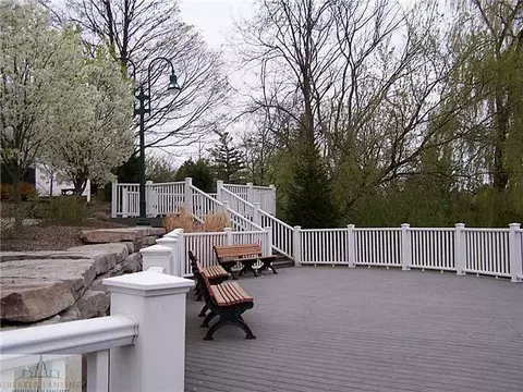 210 E Riv, Grand Ledge, MI 48837 photo 25
