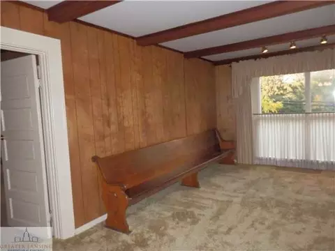 210 E Riv, Grand Ledge, MI 48837 photo 8