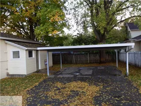 210 E Riv, Grand Ledge, MI 48837 photo 15