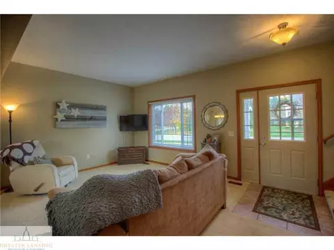 1285 Calumet, Dewitt, MI 48820 photo 4
