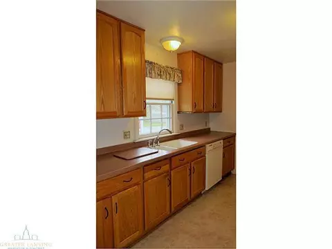 503 Kipling Blvd, Lansing, MI 48912 photo 2