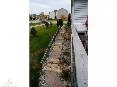 1300 Wickham Dr, Lansing, MI 48906 photo 19