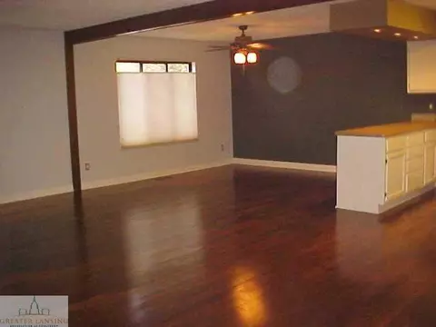1924 Persimmon Path, Holt, MI 48842 photo 8