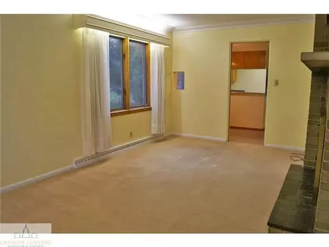 2704 Forest Rd, Lansing, MI 48910 photo 5
