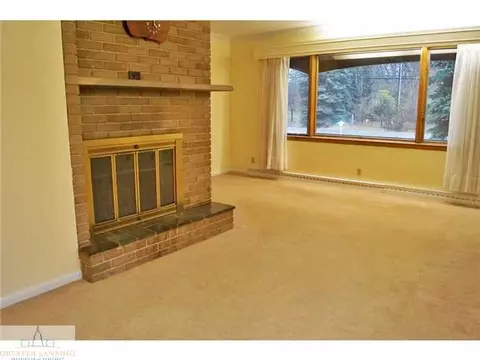 2704 Forest Rd, Lansing, MI 48910 photo 3