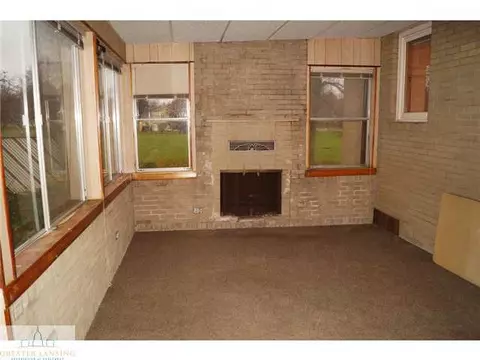 2704 Forest Rd, Lansing, MI 48910 photo 21