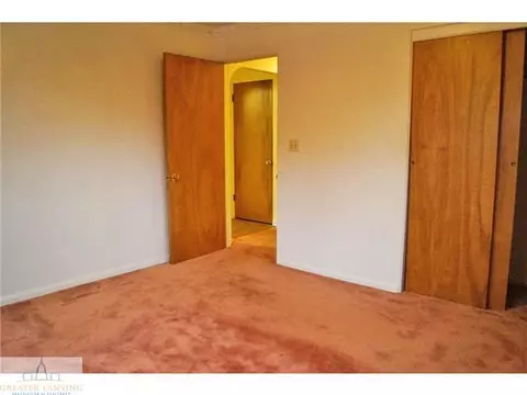 2704 Forest Rd, Lansing, MI 48910 photo 14