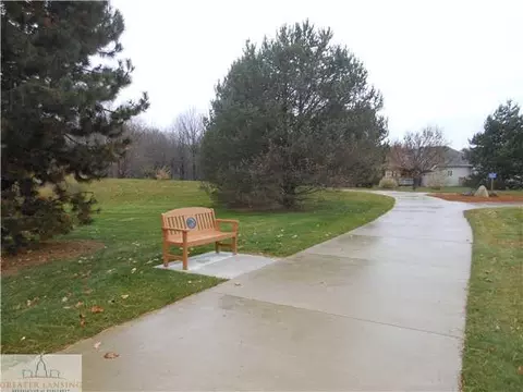 6530 Springtree, Lansing, MI 48917 photo 13