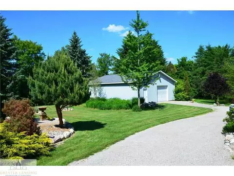 12780 Angle Rd, Bath, MI 48808 photo 6