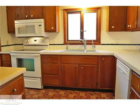 4263 Drumheller Rd, Bath, MI 48808 photo 7