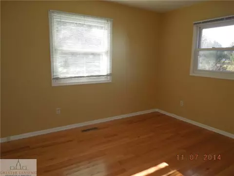 10100 Pollard, Haslett, MI 48840 photo 8