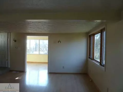 1598 Pike St, Haslett, MI 48840 photo 2