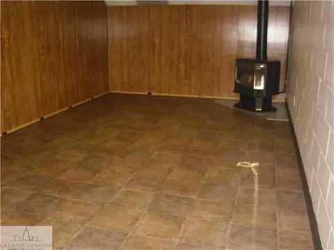 915 Tchell, Lansing, MI 48917 photo 12