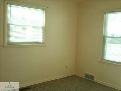 915 Tchell, Lansing, MI 48917 photo 9