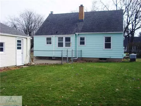 915 Tchell, Lansing, MI 48917 photo 11