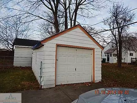2000 Drexel Rd, Lansing, MI 48915 photo 2