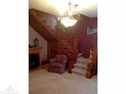 208 E Shepherd, Charlotte, MI 48813 photo 3