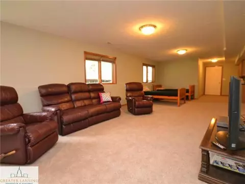 2422 White Pine Dr, Williamston, MI 48895 photo 18