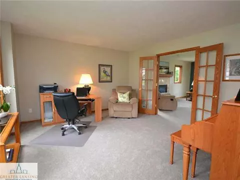 2422 White Pine Dr, Williamston, MI 48895 photo 4