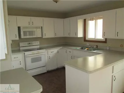 1205 Northcrest, Lansing, MI 48906 photo 3