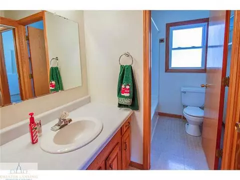9687 S Airport Rd, Dewitt, MI 48820 photo 11