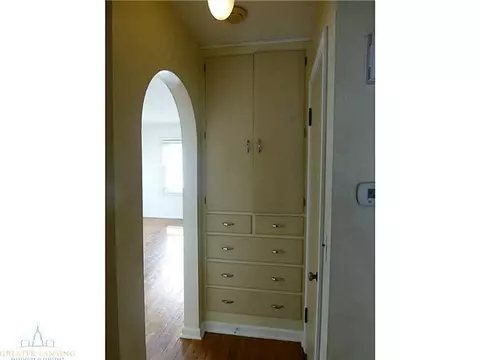 2006 Devonshire Ave, Lansing, MI 48910 photo 8
