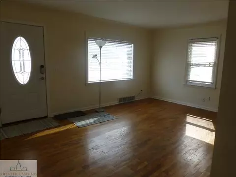 2006 Devonshire Ave, Lansing, MI 48910 photo 6