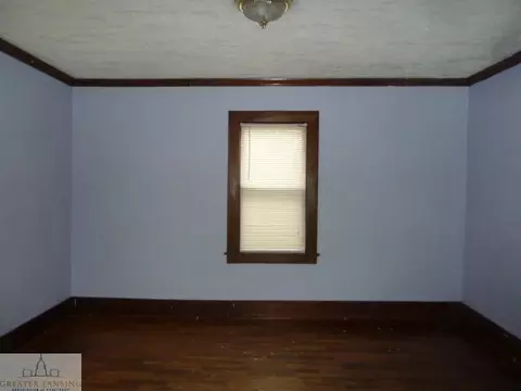 2217 Lyons Ave, Lansing, MI 48910 photo 3