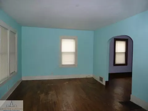 2217 Lyons Ave, Lansing, MI 48910 photo 2