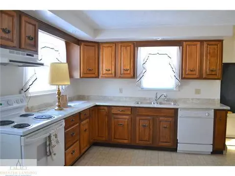 9534 E State Rd, Haslett, MI 48840 photo 4