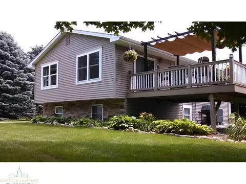 2868 E Avery St, Saint Johns, MI 48879 photo 1