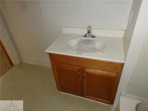 1538 Lyons Ave, Lansing, MI 48910 photo 10