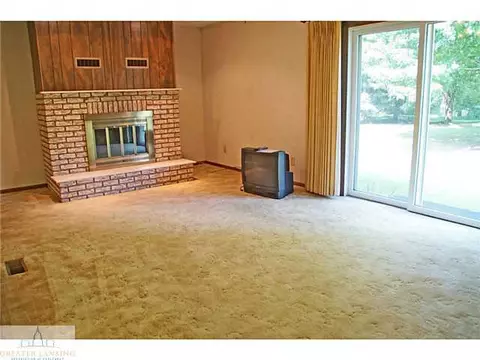 2610 Pine Tree Rd, Holt, MI 48842 photo 6