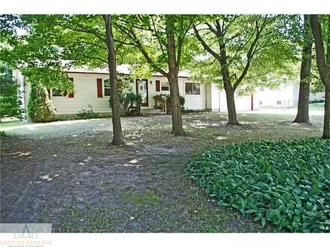 2610 Pine Tree Rd, Holt, MI 48842 photo 2