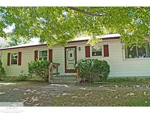 2610 Pine Tree Rd, Holt, MI 48842 photo 3