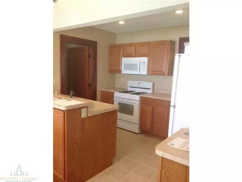 1139 Maple St, Lansing, MI 48915 photo 7