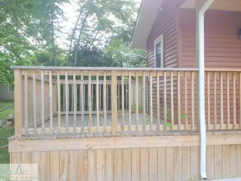 1139 Maple St, Lansing, MI 48915 photo 24
