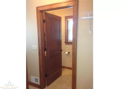 1139 Maple St, Lansing, MI 48915 photo 10