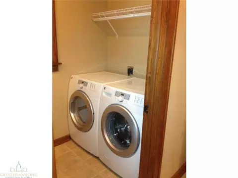1139 Maple St, Lansing, MI 48915 photo 11