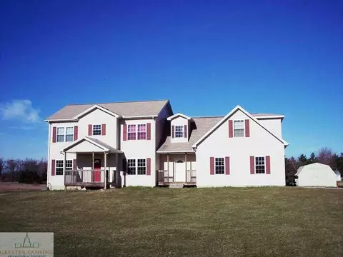 11320 Dunmaglas Dr, Bath, MI 48808 photo 1