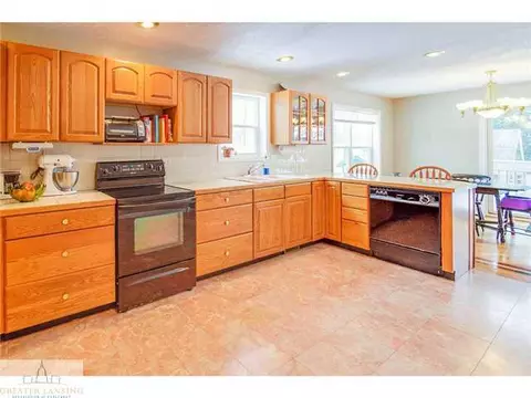 5855 Edson, Haslett, MI 48840 photo 2